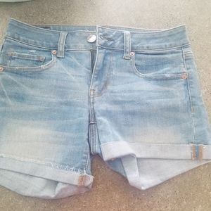 American Eagle Light wash denim mid rise short